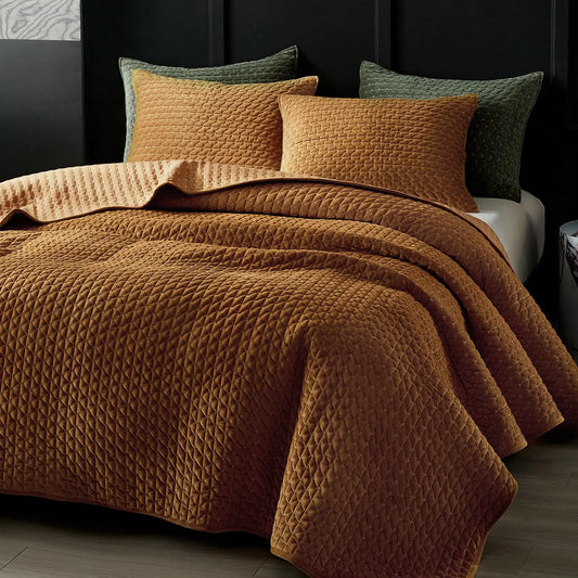 Golden Velvet Luxe Quilt Set with Pillow Shams